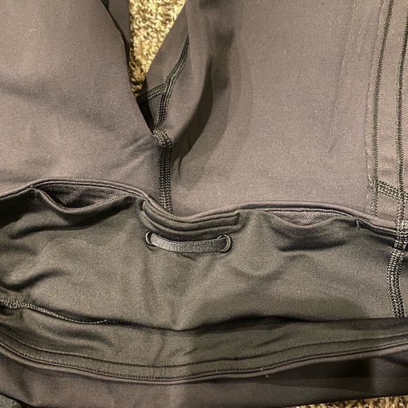 Never Worn! Lululemon crop leggings - Picture 2 of 6